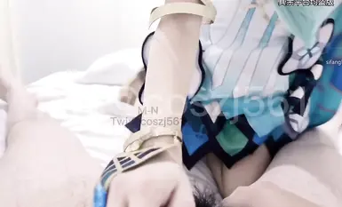 推特嫩妹足交COS控博主【北池阁听MN】付费性爱自拍，卡哇伊漫画风COSER嫩妹足交口交啪啪(2)