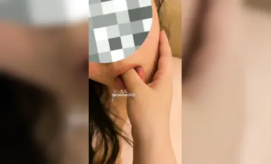 推特极品波霸女神【九儿温柔妹妹】688元剧情定制，记录第一次约炮，一对车大灯无法形容的硕大乱颤