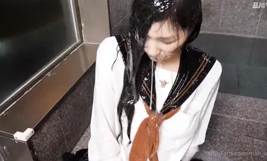 【轻度猎奇】高颜值日本气质素人少妇「mari wam」OF露脸私拍反差美人妻沉沦精液地狱【第七弹】 (11)