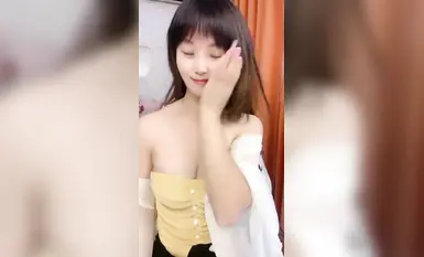 2024年8月，新人！綠播良家少婦下海【喬幫主超美】身材勻稱，C罩杯，三點全露自慰水多！ (2)