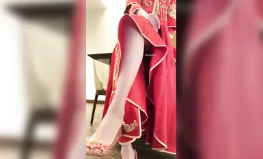 秀人網 【夢心玥】 大尺度劇情模擬啪啪寫真視頻-洞房花燭夜