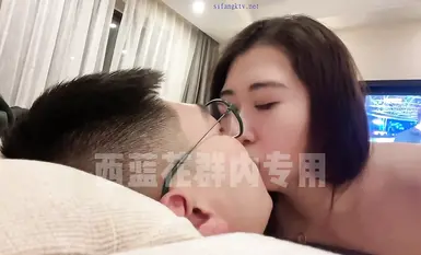 健身达人推特高质约炮大神【红烧西蓝花】未流出VIP群内专用，只约模特级别小姐姐3P一字马嗨翻天(12)