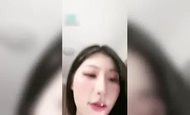 เทพธิดาแห่งอินเทอร์เน็ตคนดังของ Bigo [Little Doll Cat] ลงทะเลและมีเซ็กส์โดยไม่ใช้ถุงยางและหลั่งข้างใน (1)