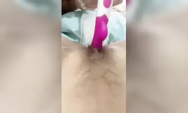 [05 น้องใหม่] สาวน้อยจิตวิญญาณ สาวบริสุทธิ์ พี่สาวใช้อุปกรณ์ประกอบฉากเจาะรูของกันและกันและช่วยตัวเอง (6)