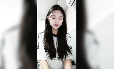 【小草莓真好吃】美乳大學生 摳逼揉奶裸舞自慰 (2)