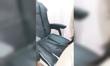 【私の心の最愛の人】清純女子大生がマンコを犯してオナニー（2）