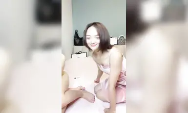 [ไม่มีไฝใหญ่บนหน้าอก] หน้าอกสวยตามธรรมชาติ, ผิวขาว, ~ หน้าอกใหญ่, ก้นอ้วน, หน้าตาดี ~ น้องสาวคนเล็กทำให้คนเงี่ยนมีโป่งทั้งหน้าและหลังแฟน ๆ มีเสน่ห์ (1)