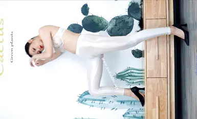 Hot Dance Yaoyao VIP version leaks hair and shows off her dancing points from multiple angles, complete encryption and cracking 4k collection (40)