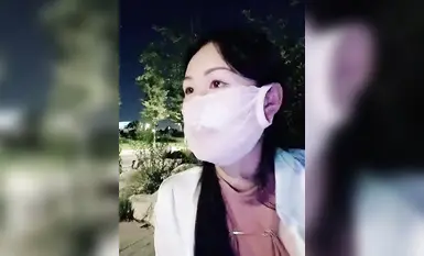 私密電報群VIP福利，戶外露出紫薇，極騷母狗【小湯圓】道具雙通高潮噴水，擼點滿滿 (5)