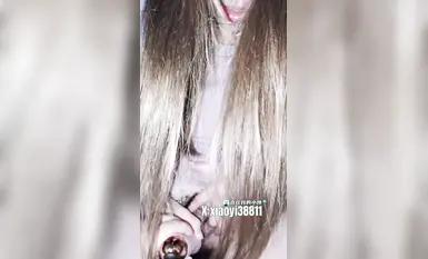 最新8月OF订购③，极品乱伦姨侄恋【小姨妈】风韵知性女人味，喜欢我的小姨，各种玩肏肛交，当着孩子面也能搞(4)