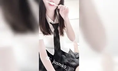 궁극의 핑크색과 순수한 작은 암캐 "리틀 아이스크림"이 커뮤니티 복도로 끌려갔습니다. 그녀는 내 포니 테일을 잡고 격렬하게 엿먹였습니다. 이 순간 나는 발견되고 침투하기를 열망했습니다.