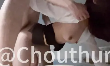 頂級約炮大神『艾倫zz』「我發情的時候就是想讓人騎我…」巨根狠狠地踩頭後入大肉棒一下就全部插進去了