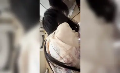 강남에서 가장 애정이 넘치는 로리 스커트 소녀