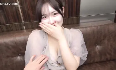 清純そうな巨乳お嬢さん【FC2-PPV-4519169】初めての撮影で少し緊張していましたが、顔を赤らめて恥ずかしがる表情がとても可愛かったので、中出しされ口内で犯されました。一度はコンドームなしで。