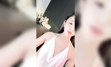 Dewi sosialit teratas [Weikeer] mempunyai siling dalam badan dan penampilan Dia adalah salah seorang selebriti internet paling popular di dunia. Dia mempunyai kaki yang panjang, punggung pic dan peralatan terkemuka di dunia. 7)