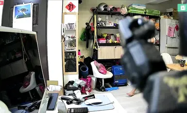 2024-04-26_臺北家庭監控_[內衣內褲]_換衣服吃早餐_妹妹看電視_練小提琴_吃晚餐_妹妹洗澡前跟姊姊聊天_妹妹搬棉被準備睡覺