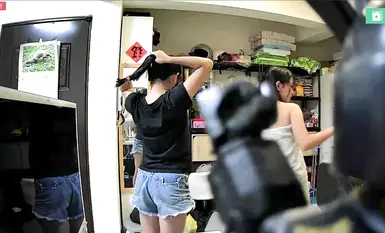 2024-05-05_臺北家庭監控_[內褲微露點]_露營完回家吃午餐_妹妹洗澡微露點_姐姐洗澡浴巾