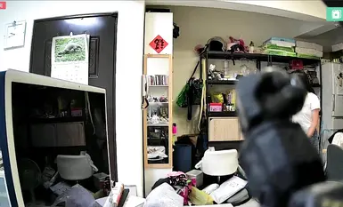 2024-05-11_台北家庭监控_[打闹内裤]_妹妹穿裤子_妹妹跟爸爸打闹_妹妹洗澡