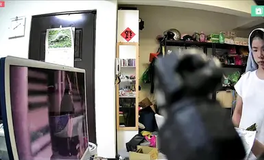 26/05/2024_Giám sát tại nhà ở Đài Bắc_[Đồ lót khỏa thân]_Chị dậy_Chị mặc ngược váy dài_Chị xem video với bố sau khi tắm