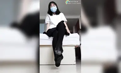 女神嫩妹足交【小琪琪文文】美腿玉足小可愛 足交26部合集(22)