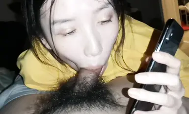 클라우드디스크 고화질 얼굴 유출! 남자 친구에게 가운데 손가락을 내미는 정액 마스크, 순수하고 아름다운 소녀 [서원]은 대조적이지만 성교가 필요하고, 순진하고 행복한 어린 소녀는 남자에게 조련되어 작은 암캐로 변합니다 (1)