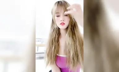 綠播下海完美身材【喬喬妹妹】身材高挑全身雪白粉嫩~挺拔身材騷穴摳出白帶很誘人的哦 (2)