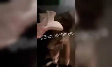 Nakalabas si Loli, nakalabas si zaizai, maputi payat at cute na loli na naglalaro