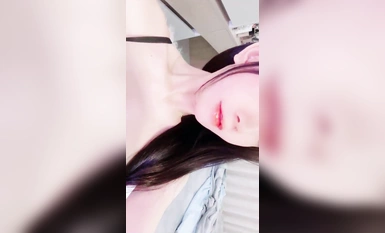 เทพธิดาแห่งการออกอากาศสีเขียวคนใหม่ไปทะเล [Xiao Yuer] รูปลักษณ์และรูปร่างที่น่าทึ่งของเธอเหนือกว่าดาราทางอินเทอร์เน็ตทุกคนในทันที (4)