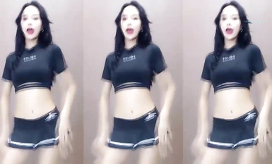 Heavy! NetEase CC hot goddess [Alice Park Hye Eun] super large scale full exposure masturbation - customized by rich people! Good dancing skills! Sweet and good-looking little fairy, the black silk uniform is really terrible (3)