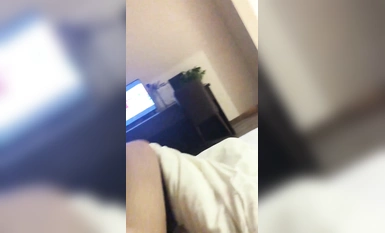 《台湾情侣泄密》周末和美女同事酒店开房啪啪遭曝光