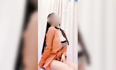 Npxvip 高跟情趣包臀裙小母狗,巨乳蜜桃臀小母狗多种电动小玩具插双穴自慰,强制高潮喷水流白浆