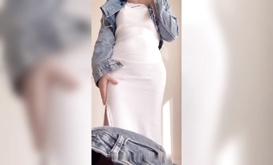 olive vibrator na babaeng nakasakay sa pinakamataas na pananaw