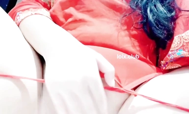 薇薇安 漢服情趣紅肚兜下的玉體誘惑