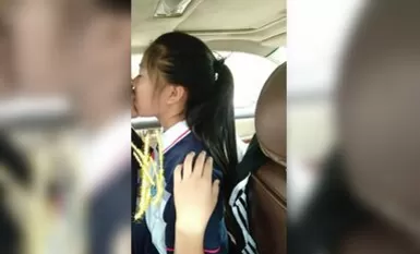 Ang paglabas ng Baidu Cloud ay nagsiwalat na isang batang babae sa unang baitang ng high school ang lihim na kumakain ng ipinagbabawal na prutas at isang mayamang pangalawang henerasyon ang naglalaro ng mga kotse at nabigla.
