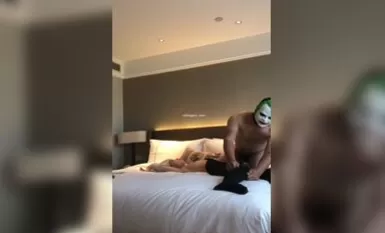 Guangxi Nanning a summer English cram school 98 years Zhou teacher invited to dinner to take the opportunity to bring the material to the hotel all kinds of play with Album 2