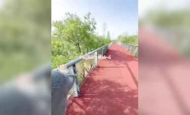 Jalang kecil yang membuat temu janji khas dengan tuan atasan "Tangerine Sir-S" berkata bahawa saya benar-benar teruk! ! Melihat seseorang di bawah sana, orang lain akan bersembunyi. Tetapi saya segera berpindah ke tempat yang menonjol, dan pada 