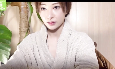 2024年9月新作，人氣女神回歸【grandeeney】身高170~36D美乳，臉蛋精緻的甜美俏佳人，推薦！ (3)