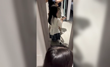 大神【採花小盜】圈養的小母狗 苗條嫩妹 洛麗塔 領小母狗與友人3P 露出 顏射 內射 樣樣精通！年輕的酮體就是好啊 (14)