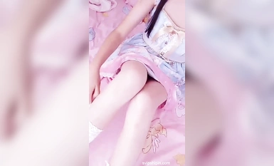 清纯双马尾人形小母狗『工口小妖精』福利私拍-梦幻小裙叽