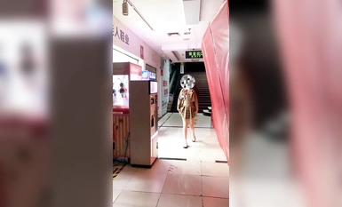 Perempuan jalang pelajar kolej "Quancheng Couple" adakah ini sama dengan tanggapan yang anda ingat tentang kecantikan kampus, gadis baik dan gadis muda? Tanggalkan seluar anda dan angkat punggung anda, memohon penembusan (2)