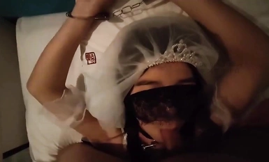 究极反差泄密，重庆高颜值OL女职员成为老板的小母狗，各种露脸调教啪啪做爱！