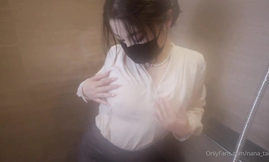 nana_taipei_娜娜浴室湿身诱惑