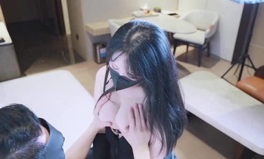 Tiên nữ gợi cảm và ngọt ngào "Ying Kong Taotao" là một thiếu nữ thanh lịch đang tìm con, dụ dỗ thuộc hạ của chồng mình xuất tinh và mang thai! Hình dáng yêu kiều của thiếu nữ khiến người ta xiêu lòng