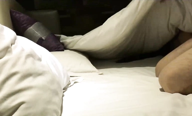 高質量反差婊母狗，這就是你們眼中的女神卻是別人眼中的母狗，恨不得尿她嘴裡，真刺激！