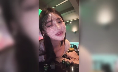 韩国INS网红【尹公主】4至9月自慰啪啪调教喷尿等粉丝福利(3)