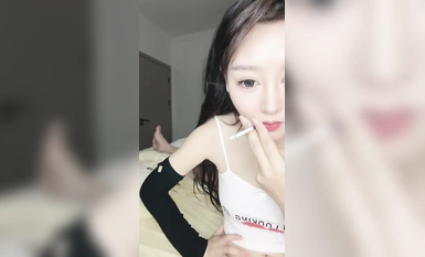 Dewi yang sangat cantik meniduri [Arnab Putih Putih Susu] buat pertama kali dengan kaki yang cantik dan punggung yang cantik, tanpa kondom, dan air mani di dalam~ (3)