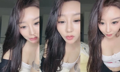 Dewi yang sangat cantik meniduri [Arnab Putih Putih Susu] buat pertama kali dengan kaki yang cantik dan punggung yang cantik, tanpa kondom, dan air mani di dalam~ (5)