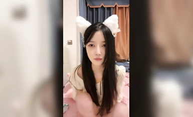 【小蝴蝶會飛】校花下海！顏值天花板女神道具狂插 (8)