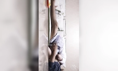 岬の神々のコレクション [愛する父リウ] 19 歳の娘リリーとのオリジナルの近親相姦 - 彼は娘と 2 時間以上過ごしました。ラオ リウの誠実な仕事をご鑑賞ください。