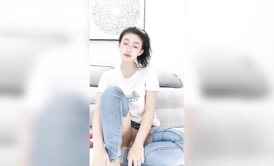 【糖寶】女神御姐絲襪美腿 黃瓜茄子抽插自慰 (2)